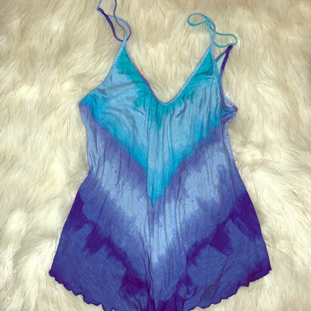 🛍FREE W/PURCHASE🛍Linea Donatella Top